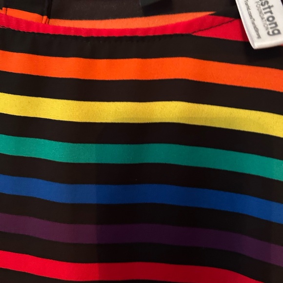 Torrid Red and Orange Boxy Short Sleeve Blouse - Picture 2 of 3